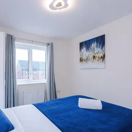 Spacious 3-bed With Free Parking And Near Centre Nyaraló Manchester