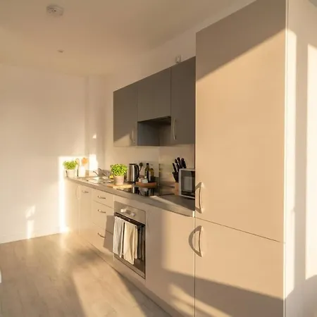 Lägenhet Modern In Salford Great Views