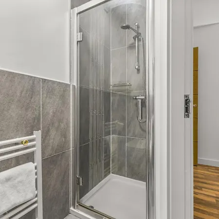 Bloom - Centre - Gated Parking Apartment Manchester