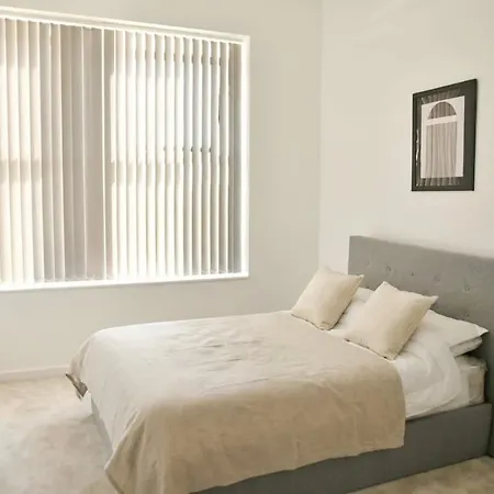 Spacious 1 Bed Near Etihad * Manchester