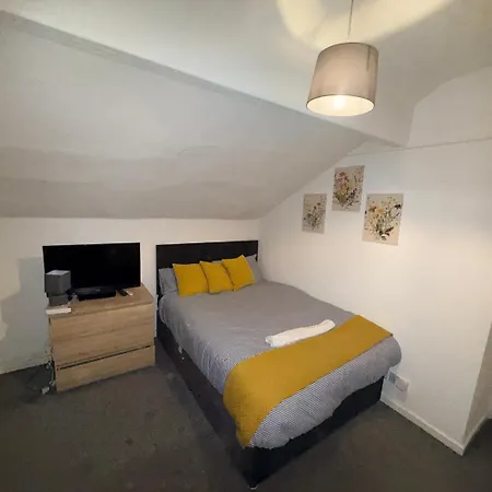 Modern 3-bedroom Near Centre * Manchester