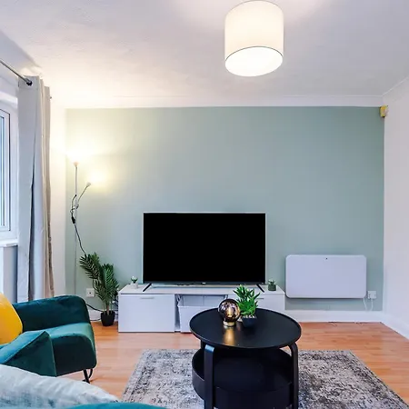 Comfy 1br In Salford, Kitchen, Wifi And Parking Appartamento *