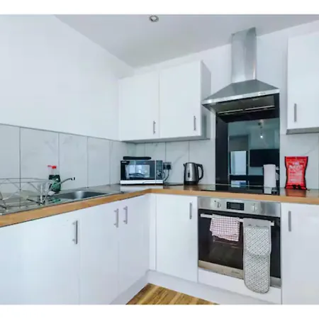 X1 Humble Abode Μάντσεστερ