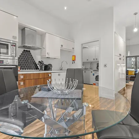 Bloom - Centre - Gated Parking Apartment Manchester