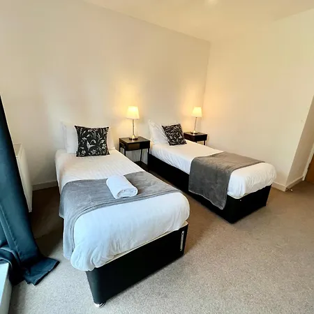 Spacious 5 Bed Townhouse Manchester, Salford Qauys - Two Bedroom With Parking Apartmán Manchester