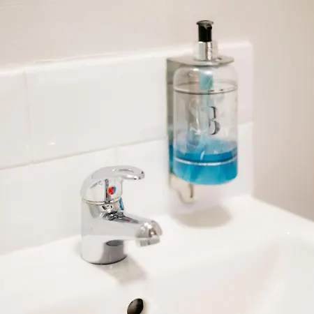 イン Lower Turks Head