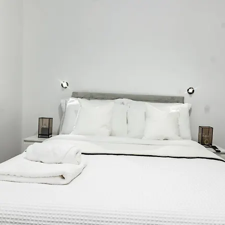 Spacious & Cosy In Lejlighed *