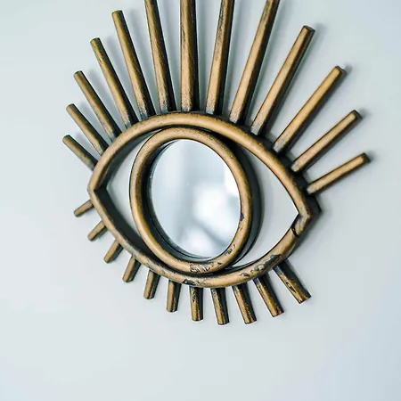 2 Bedroom Penthouse With Balcony By Host A