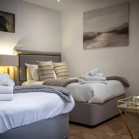 Aparthotel Modern 3 Bed Near Centre - Pass The Keys Manchester