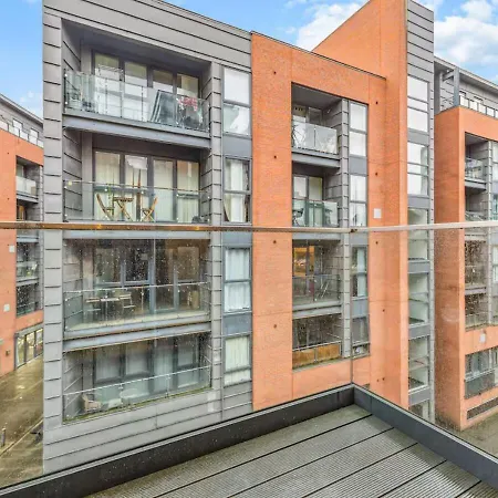 Apartament Stunning Split Floor Flat By Victoria - Pass The Keys