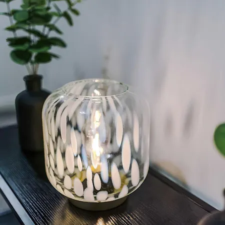 Large 2 Bedroom With Balcony By Host A Appartement