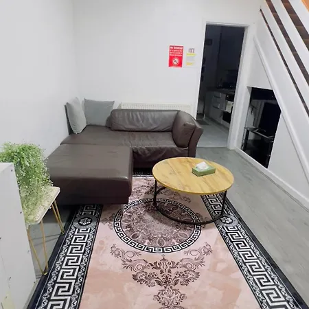 Dom wakacyjny Break - 1 Big Bedroom Sleeps 3 Manchester