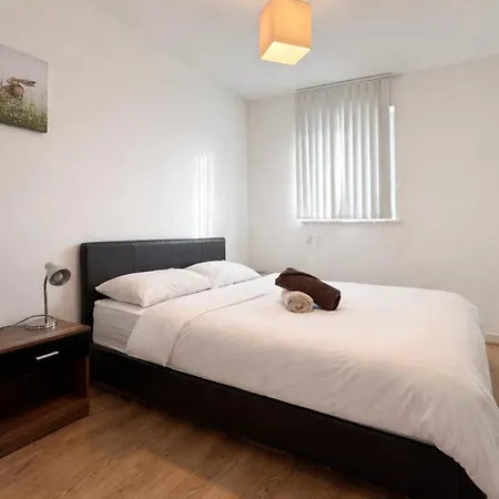 Joyful Group Living 2- Bed Near Piccadilly Apartament