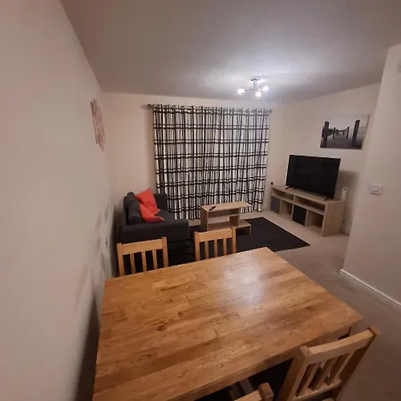 Vibrant Mcr Townhouse - Cc - Apollo - Sleeps14 Manchester