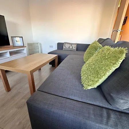 Pansiyon New Private In Shared 2 Bed Flat Delta Point Manchester