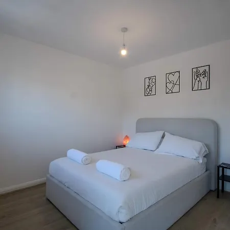 別荘 Modern 2-bed In Swinton By Mcpi Hosting, Perfect For Families & Contractors
