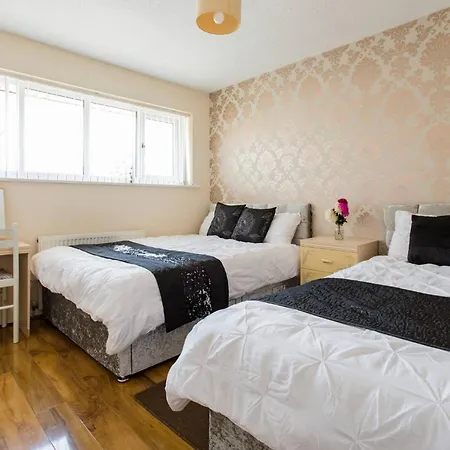 2 Bedroom Eith 3 Beds Sofa Bed Near Stadium