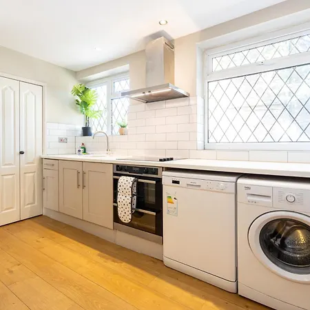 3-bed Didsbury M20 Parking Long Tatil Evi *