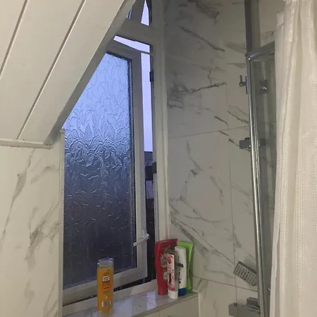 Spacious Double In * Manchester