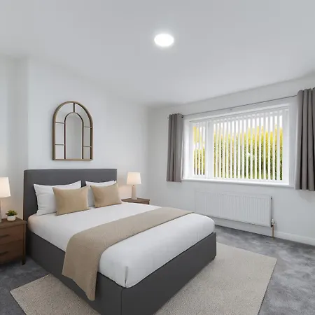 Newly Built 4-bed Semi-detached 2 Baths, Near Tatil Evi *