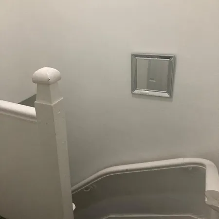 Spacious Double In Homestay *