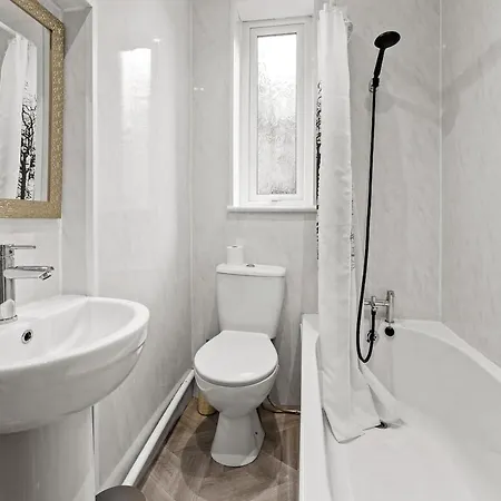 Ferienhaus Premium Failsworth - Sleeps Up To 7! Manchester
