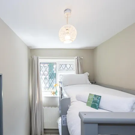 3-bed Didsbury M20 Parking Long *