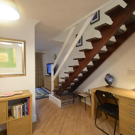 Cosy 2bdr House With Driveway Near בית נופש *