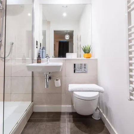 Bright Modern Townhouse With Free Parking * Manchester