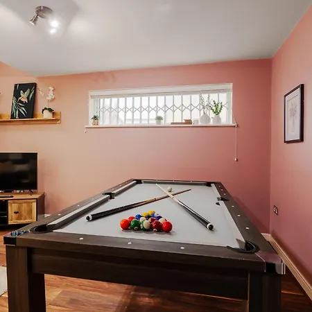 E-haven - Etihad-coop Live-free Parking-pool Table Holiday home Manchester