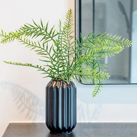 Comfort & Style In Salford - Sleeps 8 Manchester