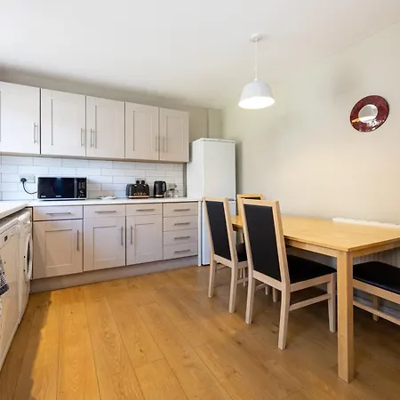 3-bed Didsbury M20 Parking Long Vakantiehuis *