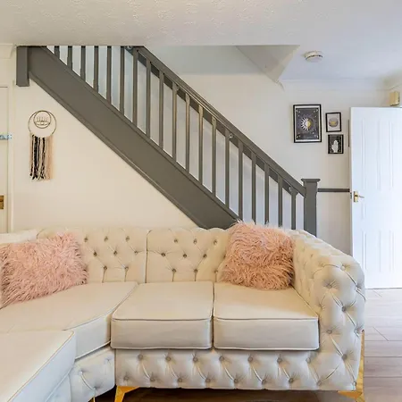 2br House Contractors Parking Wifi מנצ'סטר