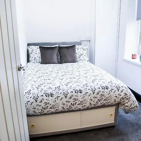 Cosy Luxe With Fresh Bakes