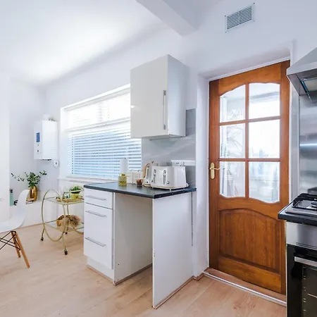 Free Park Stunning 3bedroom In * 曼彻斯特