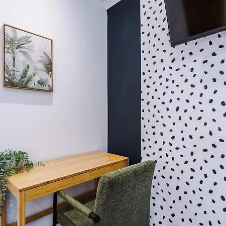 Сasa de vacaciones 8min To Metrolink 20min To Etihad And Coop Live With Free Parking *