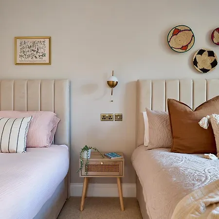 Stylish 4 Bed In Old Trafford Next To Mufc Feriehus Manchester