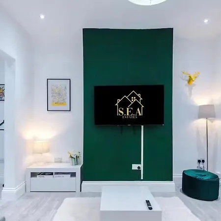 度假居 Modern 2-bed House Near Centre - Sleeps 6 曼彻斯特