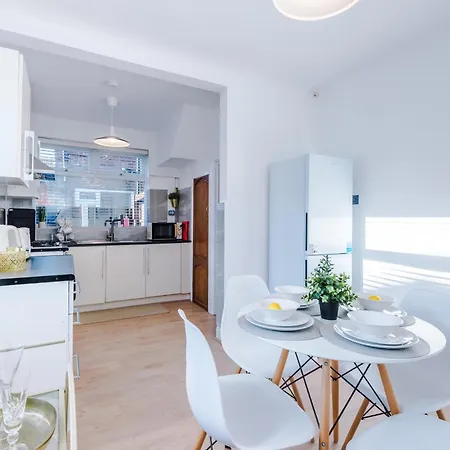 Free Park Stunning 3bedroom In * 曼彻斯特