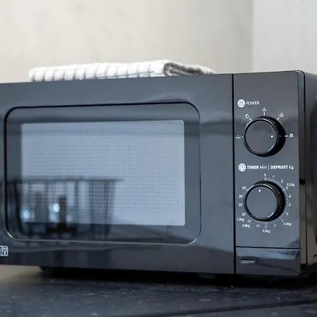 Premium Failsworth - Sleeps Up To 14!