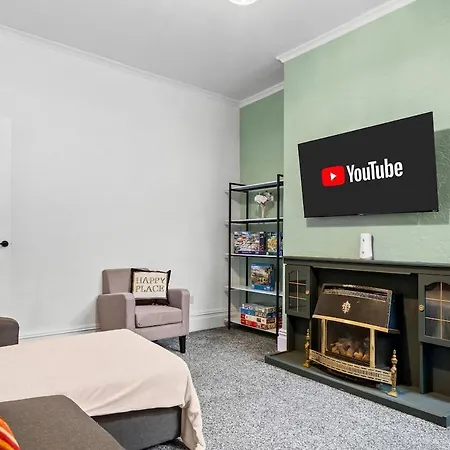 Holiday home Premium Failsworth - Sleeps Up To 14!