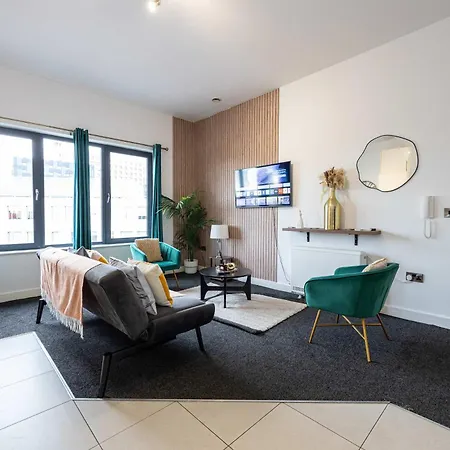 Daire Spacious 2 Bed Near Media And Old Trafford *