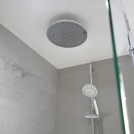Tranquil And Modern One Bedroom * Manchester