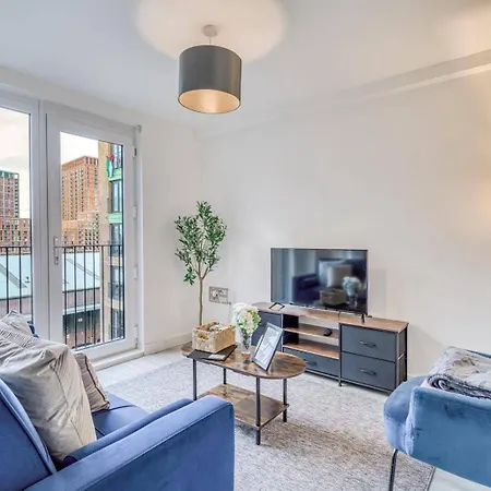 2-bed Modern Salford - Near Centre 公寓