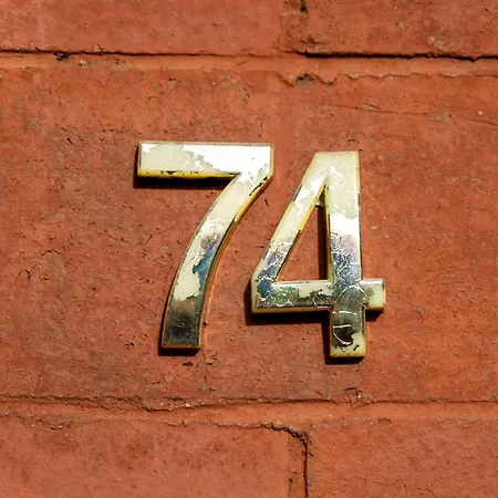 Free Parking, Large House For Contractors & Families, Sleeps 6, 15mins To Centre Apartamento *