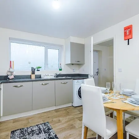 Appartement Contemporary Luxe - Lawnswood Lodge - Premium 3Br For Business & Leisure Stay Near Etihad & City Centre - Hosted By Parydise Properties