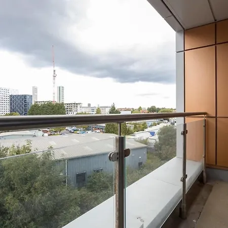 Appartement Modern With Balcony In