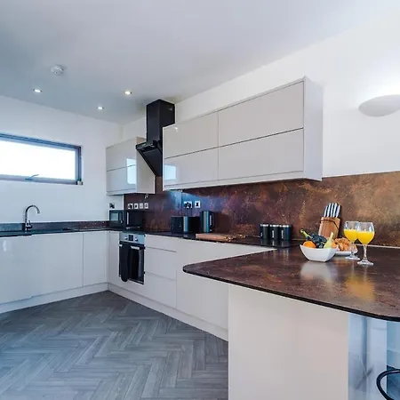 Centre, Luxury Penthouse *