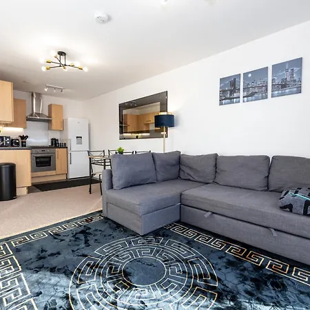 Cityside Walk To Etihad & Coop Live מנצ'סטר