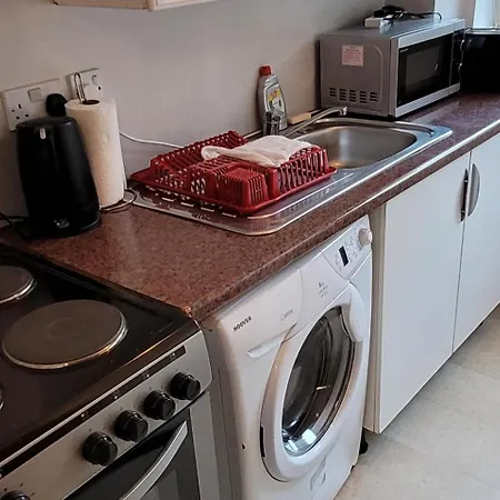 Daire 2-bed Sleeps 4 On-site Parking Manchester